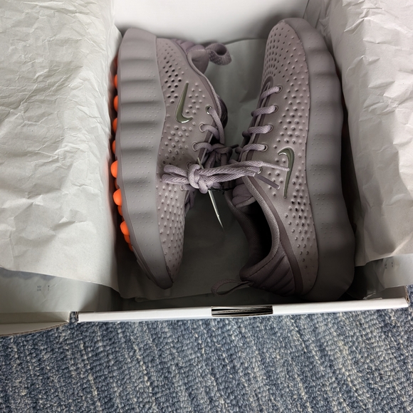 Nike Mind Sneakers Sz 7 *BRAND NEW* - Picture 4 of 7